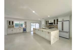 359 Country Club Drive, Tequesta, FL 33469 - MLS#B26010959