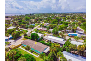 2566 Hickory Avenue, Jensen Beach, FL 34957 - MLS#B26010985