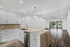 131 Palm Avenue, Jupiter, FL 33477 - MLS#B26010991