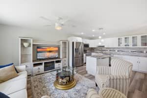 135 Waterford Way, Delray Beach, FL 33446 - MLS#B26010999