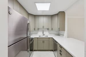 3000 5th Terrace, Wilton Manors, FL 33334 - MLS#B26011016