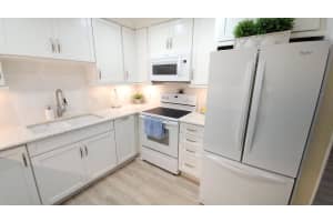 34 Somerset , West Palm Beach, FL 33417 - MLS#B26011045