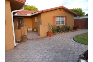 2755 84th Avenue, Coral Springs, FL 33065 - MLS#B26011079