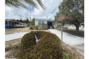 8008 Swan Avenue, Hobe Sound, FL 33455 - MLS#B26011093