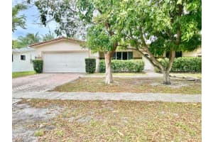 4913 Mckinley Street, Hollywood, FL 33021 - MLS#B26011104