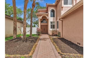 17923 2nd Street, Pembroke Pines, FL 33029 - MLS#B26011151