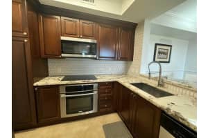 1660 Renaissance Commons Boulevard, Boynton Beach, FL 33426 - MLS#B26011160