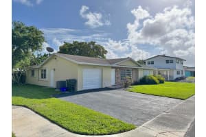 200 4th Street, Boca Raton, FL 33432 - MLS#B26011166