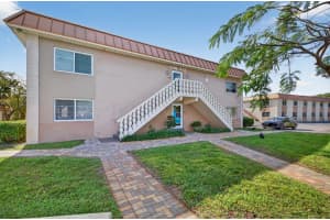 12 19th Court, Wilton Manors, FL 33305 - MLS#B26011181