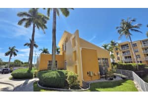 1341 3rd Avenue, Dania Beach, FL 33004 - MLS#B26011214