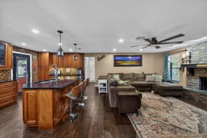 9696 28th Place, Coral Springs, FL 33065 - MLS#B26011220