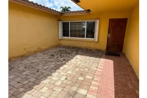 2180 93rd Avenue, Pembroke Pines, FL 33024 - MLS#B26011231