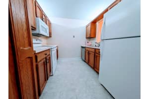 2400 19th Avenue, Boynton Beach, FL 33426 - MLS#B26011288