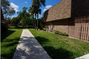 6183 55th Lane, Tamarac, FL 33319 - MLS#B26011303