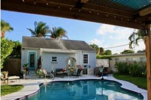 237 Wenonah Place, West Palm Beach, FL 33405 - MLS#B26011307