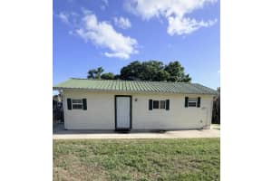 4046 26th Street, Okeechobee, FL 34974 - MLS#B26011330