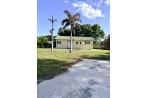 4046 26th Street, Okeechobee, FL 34974 - MLS#B26011330