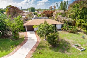 1102 Sw Del Rio Boulevard, Port St. Lucie, Fl 34953, Port Saint Lucie