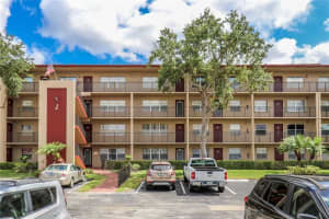 13455 9th Court, Pembroke Pines, FL 33027 - MLS#B26011365