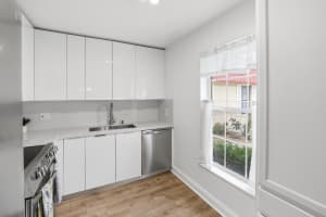 644 Marlboro Oval, Lake Worth, FL 33467 - MLS#B26011379