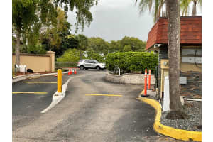 4008 Inverrary Drive, Lauderhill, FL 33319 - MLS#B26011409