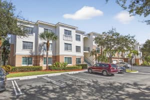 5301 Myrtlewood Circle, Palm Beach Gardens, FL 33418 - MLS#B26011424