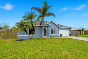 873 Commonwealth Road, Port Saint Lucie, FL 34953 - MLS#B26011450