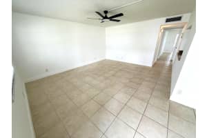 586 Normandy 586, Delray Beach, FL 33484, Delray Beach, FL 33484 - MLS#B26011502