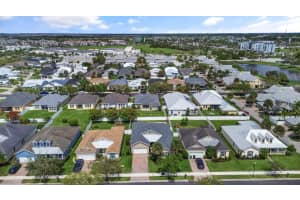 10492 Sarah Way, Port Saint Lucie, FL 34987 - MLS#B26011517