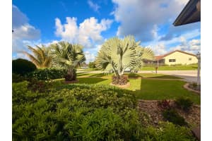 5279 Woodstone Cir Circle, Lake Worth, FL 33463 - MLS#B26011523