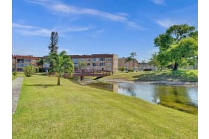 9020 Sunrise Lakes Boulevard, Sunrise, FL 33322 - MLS#B26011538