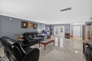 928 27th Avenue, Hallandale Beach, FL 33009 - MLS#B26011543