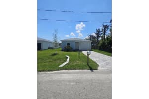 3838 Grant Street, Stuart, FL 34997 - MLS#B26011582