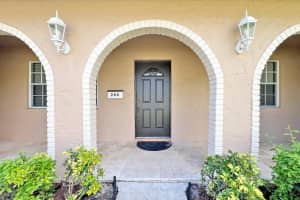 260 Lake Drive, Coconut Creek, FL 33066 - MLS#B26011590