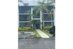 1007 Green Pine Boulevard, West Palm Beach, FL 33409 - MLS#B26011642