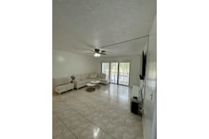 1007 Green Pine Boulevard, West Palm Beach, FL 33409 - MLS#B26011642