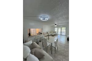 1007 Green Pine Boulevard, West Palm Beach, FL 33409 - MLS#B26011642