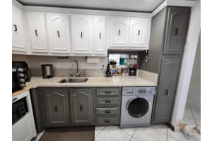 2300 1st Lane, Boynton Beach, FL 33435 - MLS#B26011661