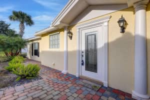 11361 Pembroke Drive, Port Saint Lucie, FL 34987 - MLS#B26011666