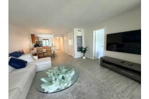 4242 Deste Court, Lake Worth, FL 33467 - MLS#B26011699
