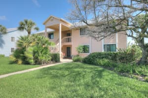 5720 Pelican Pointe Drive, Sebastian, FL 32958 - MLS#B26011757