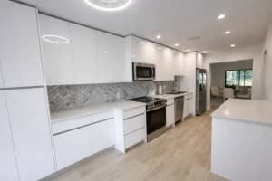 4 Westgate Lane, Boynton Beach, FL 33436 - MLS#B26011760