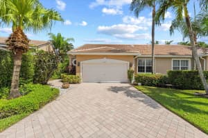4663 Carlton Golf Drive, Wellington, FL 33449 - MLS#B26011762