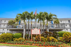 9233 8th Street, Boca Raton, FL 33428 - MLS#B26011770