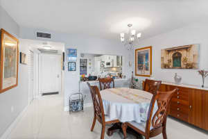 1001 Colony Point Circle, Pembroke Pines, FL 33026 - MLS#B26011785