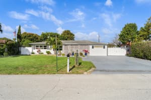 6411 Lake Clarke Drive, Lake Clarke Shores, FL 33406 - MLS#B26011791