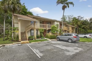 13085 Belhaven Court, Wellington, FL 33414 - MLS#B26011810