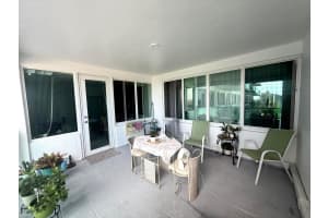 3233 34th Street, Fort Lauderdale, FL 33308 - MLS#B26011816