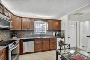 165 Amherst Lane, Lake Worth, FL 33467 - MLS#B26011831