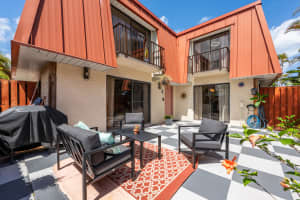 3229 Gardens East Drive, Palm Beach Gardens, FL 33410 - MLS#B26011839